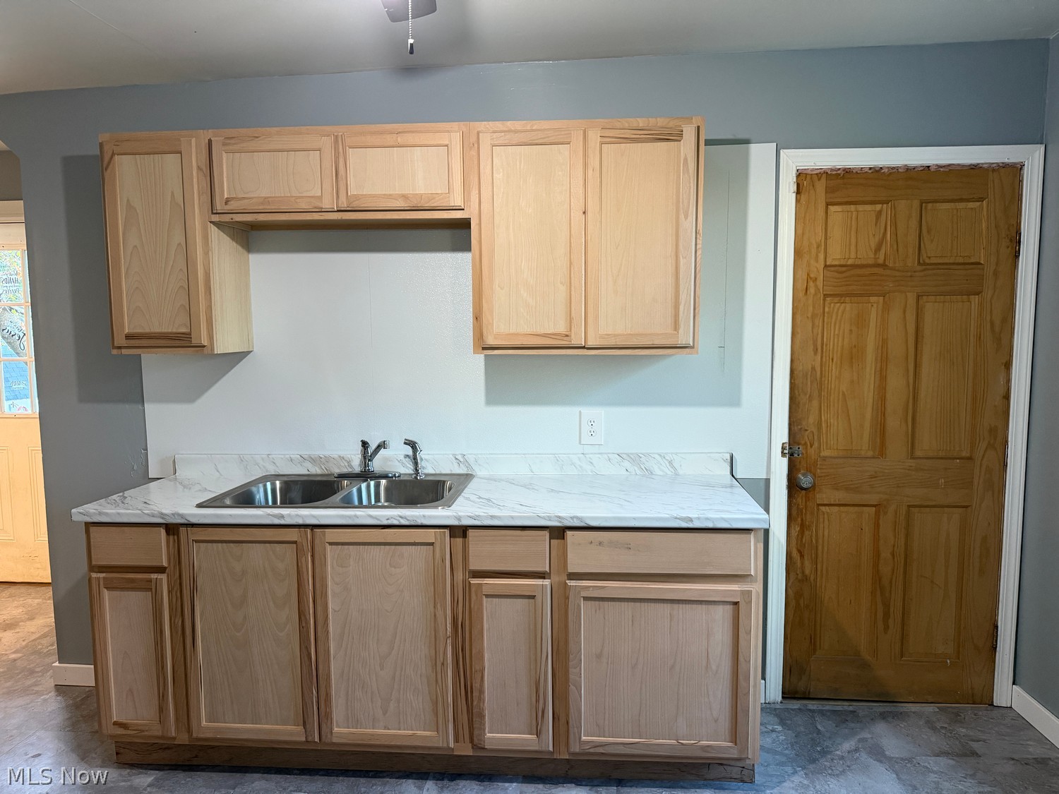3116 Elyria Ave. Down Unit Lorain OH 44055