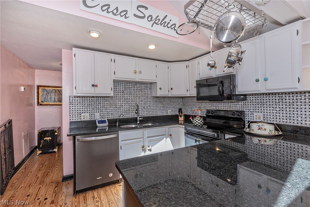 15879 Hemlock Road Chagrin Falls OH 44022