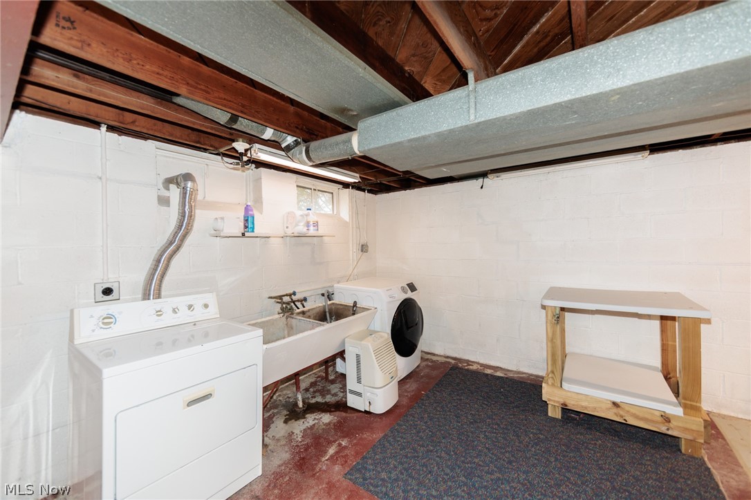 762 E 305th Street Willowick OH 44095