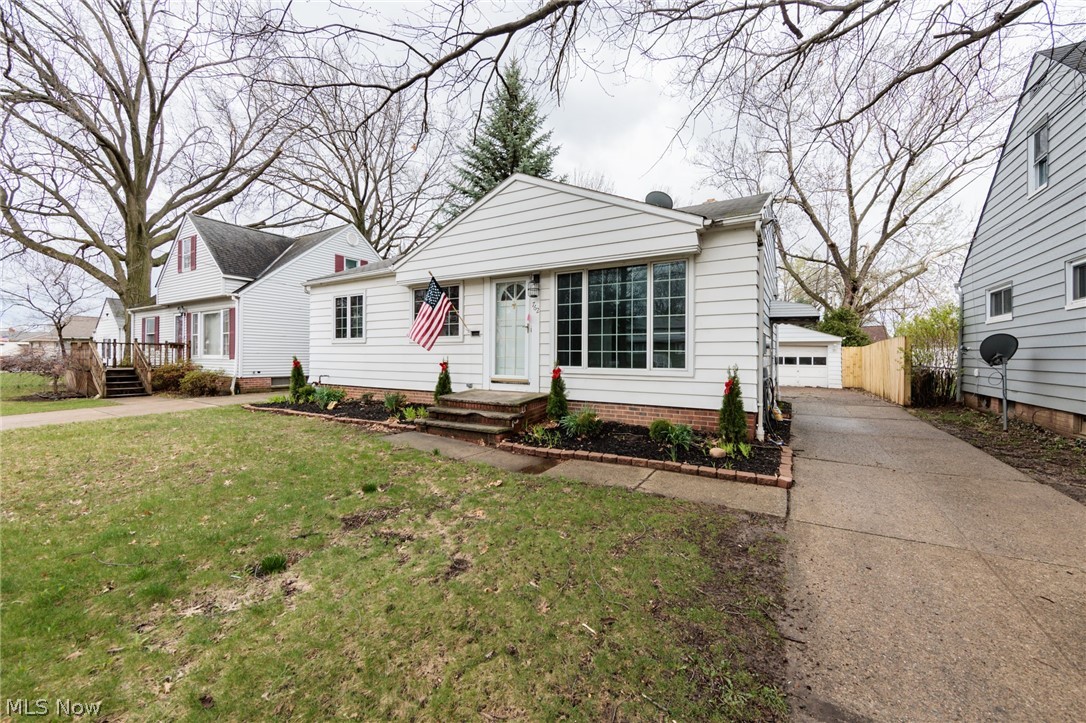 762 E 305th Street Willowick OH 44095