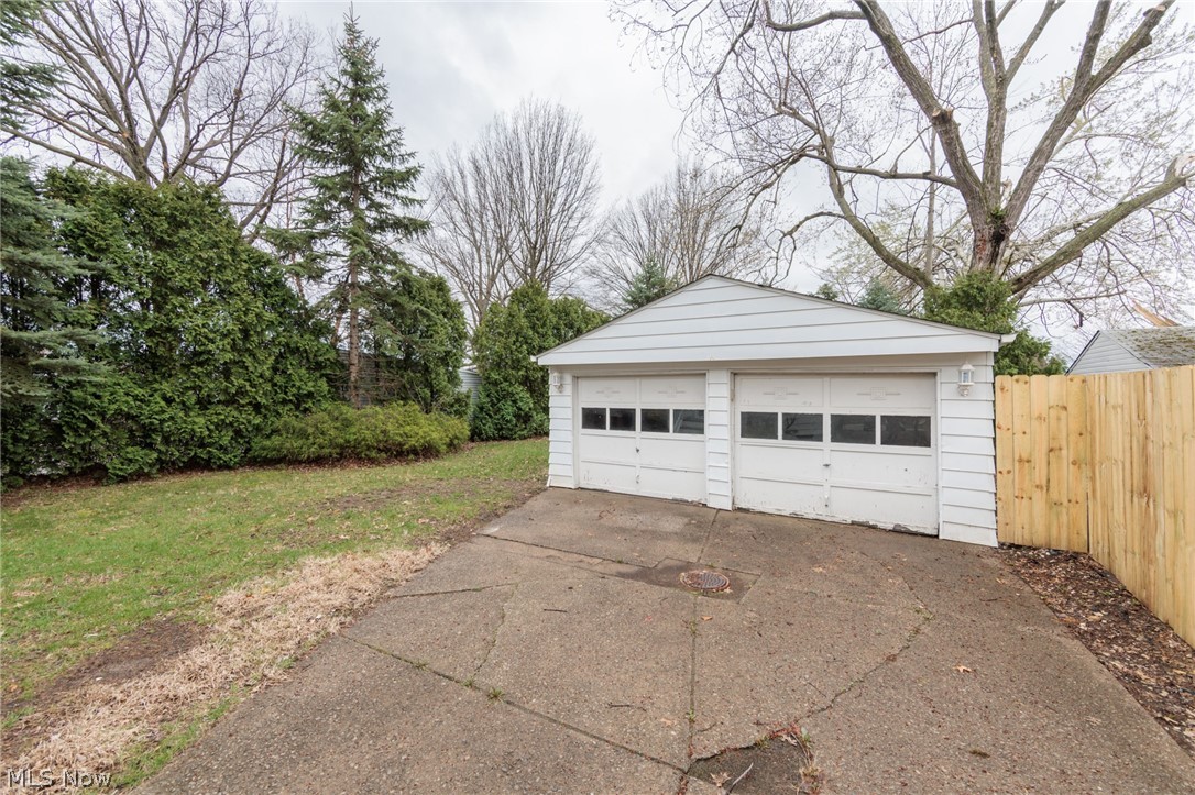 762 E 305th Street Willowick OH 44095