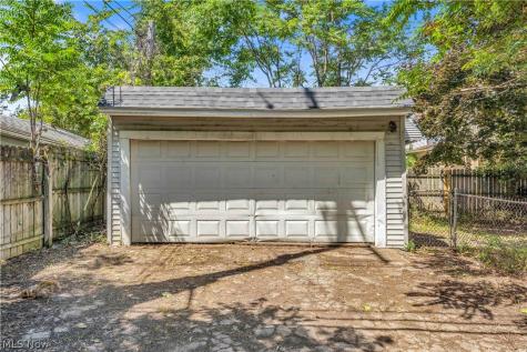 10103 Almira Avenue Cleveland OH 44111