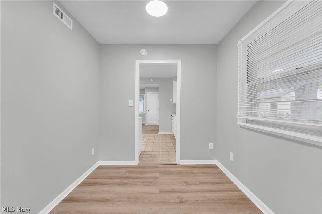 26980 Drakefield Avenue Euclid OH 44132
