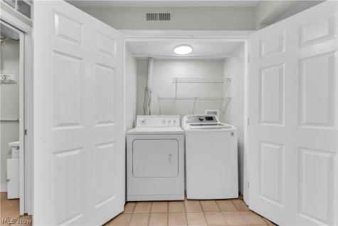 26980 Drakefield Avenue Euclid OH 44132