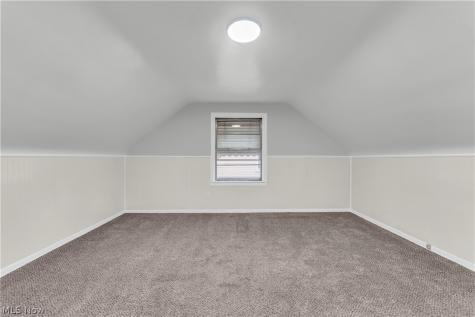 26980 Drakefield Avenue Euclid OH 44132