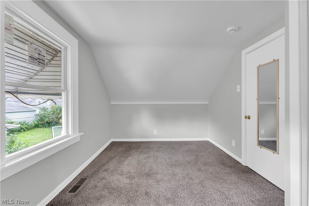26980 Drakefield Avenue Euclid OH 44132