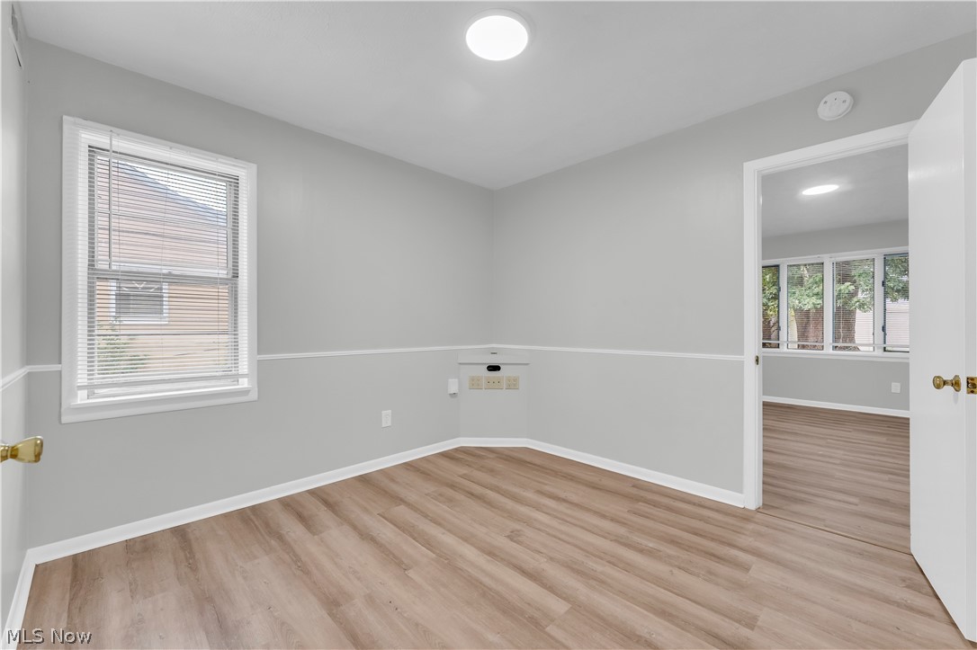 26980 Drakefield Avenue Euclid OH 44132