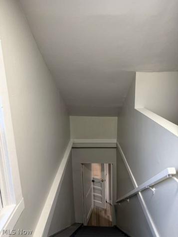 4106 Lee Road Cleveland OH 44128
