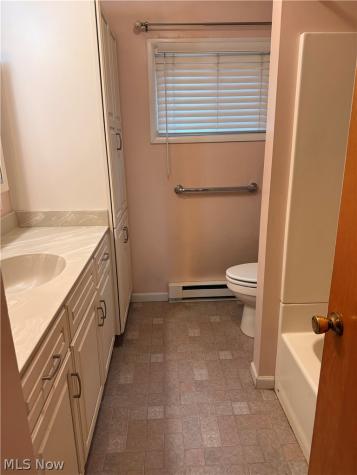 71 E Mohawk Drive Malvern OH 44644
