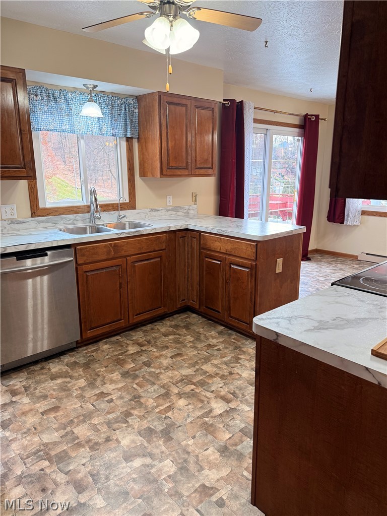 71 E Mohawk Drive Malvern OH 44644