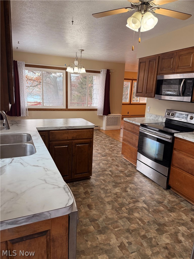 71 E Mohawk Drive Malvern OH 44644
