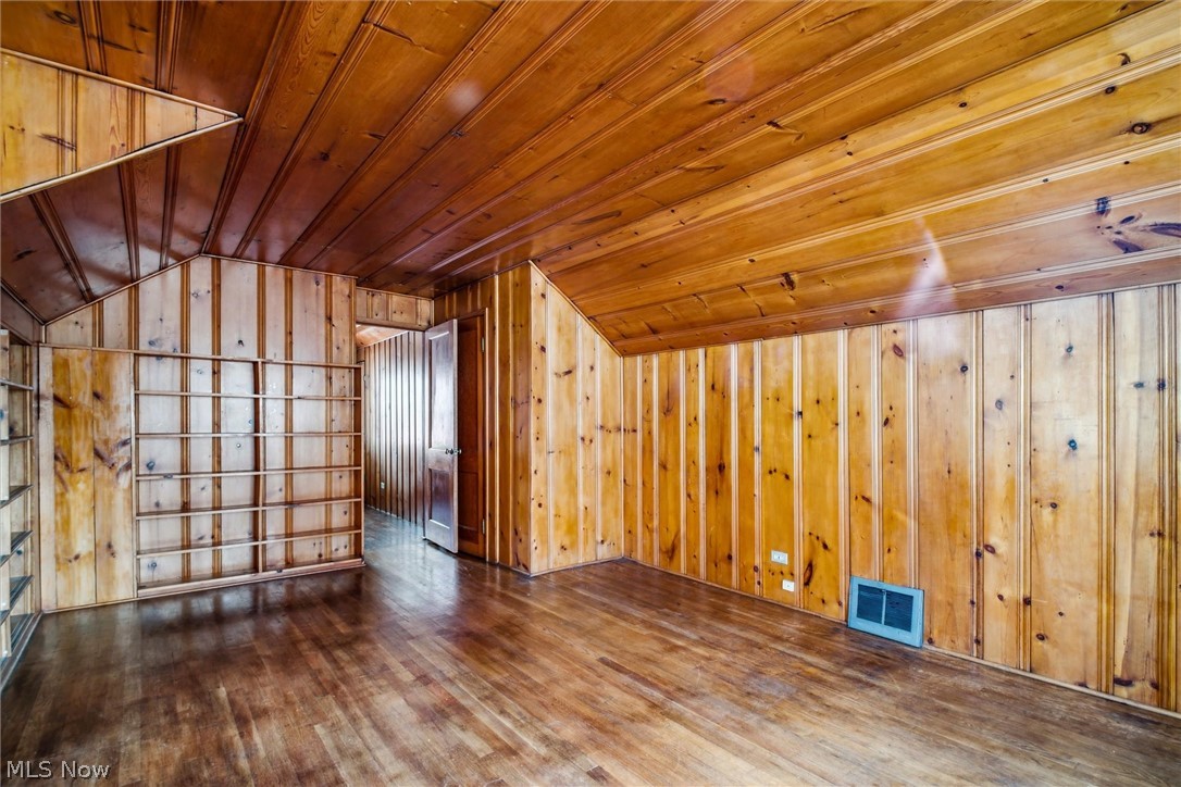 4105 Bluestone Road Cleveland Heights OH 44121