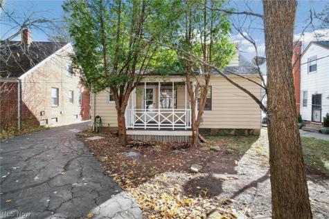 4105 Bluestone Road Cleveland Heights OH 44121