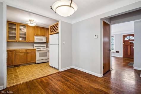 4105 Bluestone Road Cleveland Heights OH 44121