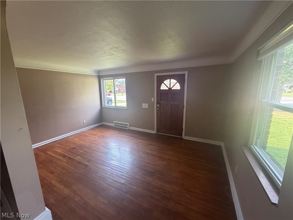 20470 Lakeshore Boulevard Euclid OH 44123