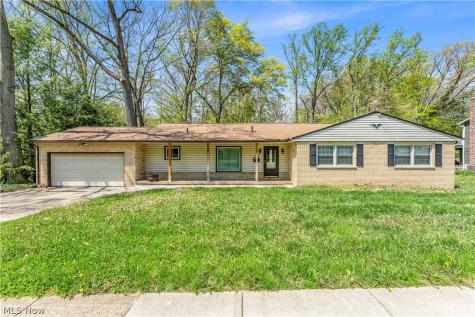 1183 Romayne Drive Akron OH 44313