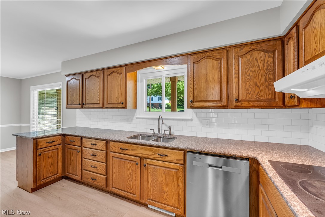 1183 Romayne Drive Akron OH 44313
