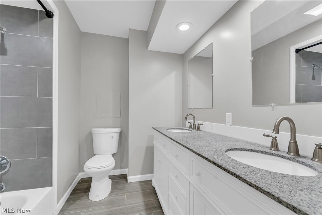 1183 Romayne Drive Akron OH 44313
