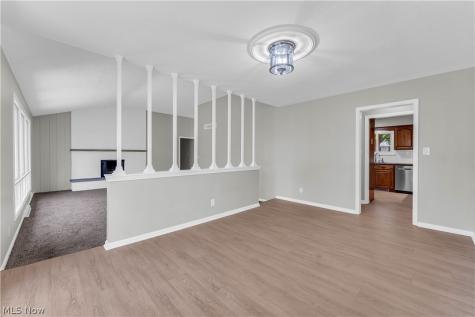 1183 Romayne Drive Akron OH 44313