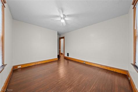 2052 W 89th Street Cleveland OH 44102