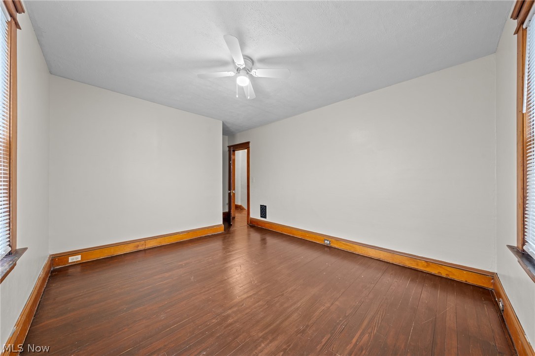 2052 W 89th Street Cleveland OH 44102