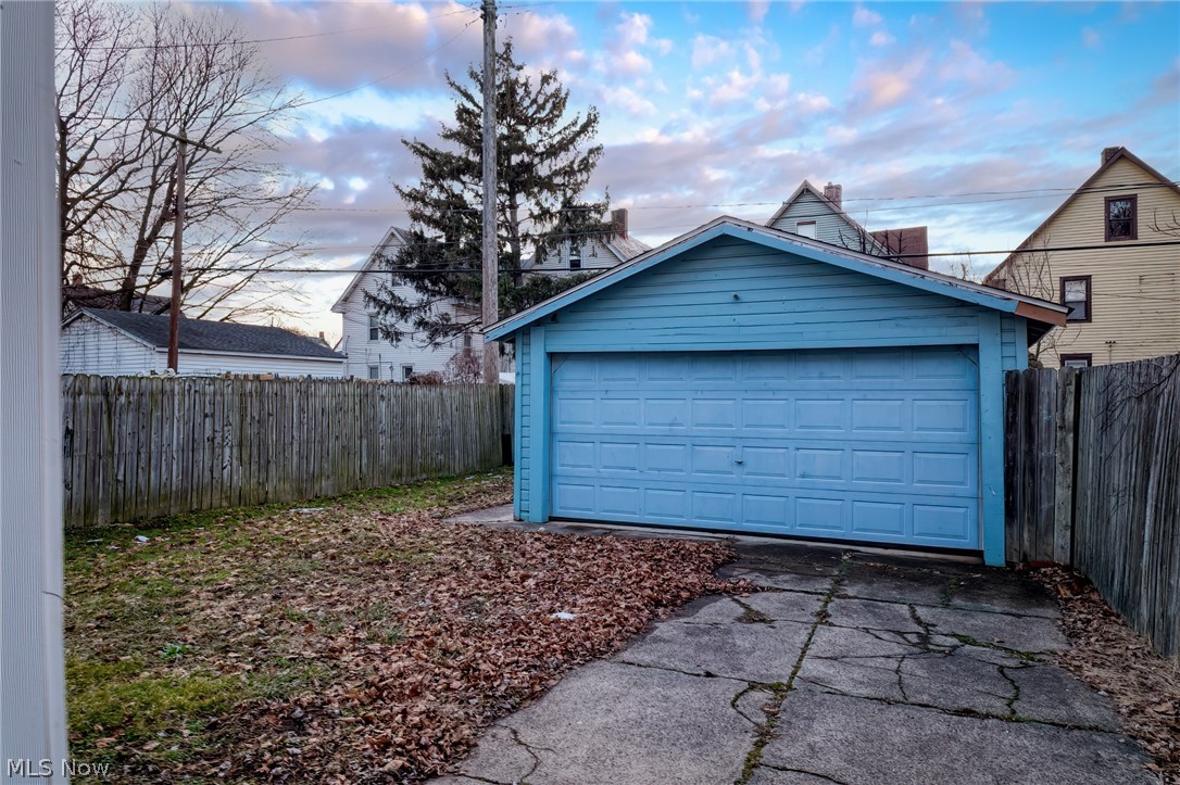 2052 W 89th Street Cleveland OH 44102