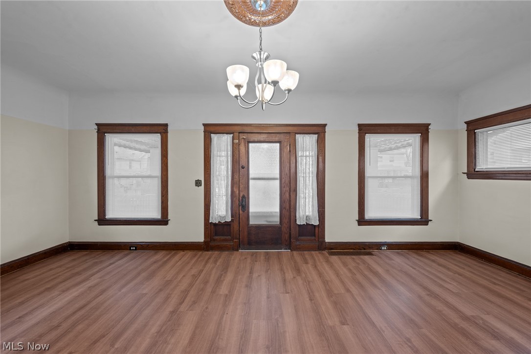 2052 W 89th Street Cleveland OH 44102