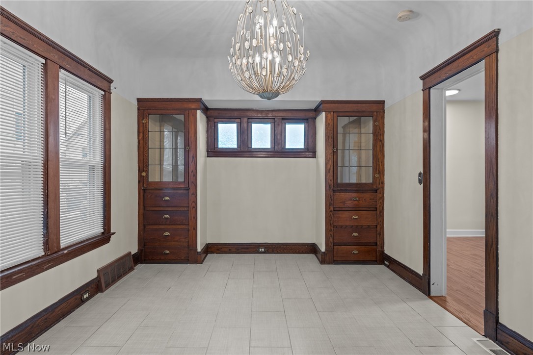 2052 W 89th Street Cleveland OH 44102