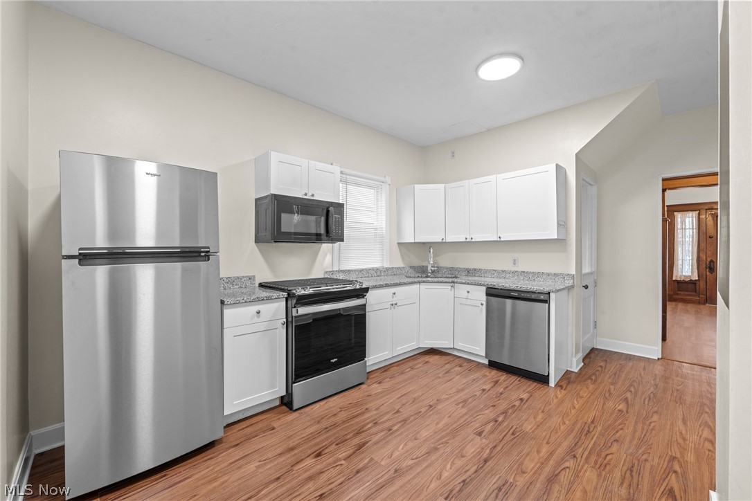 2052 W 89th Street Cleveland OH 44102