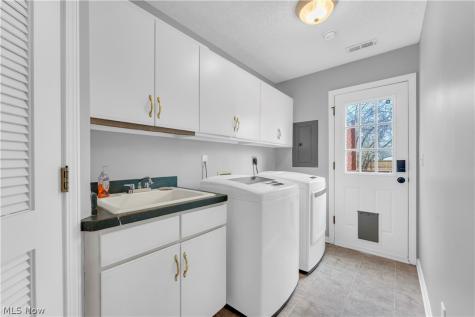 1981 Columbia Road Westlake OH 44145
