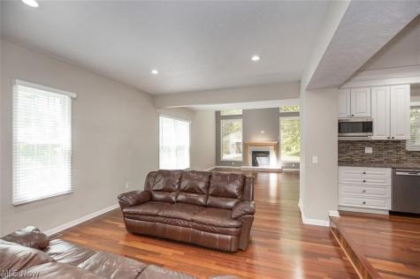 9338 Liberty Road Twinsburg OH 44087