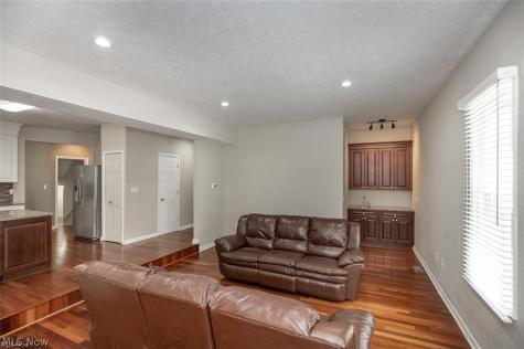 9338 Liberty Road Twinsburg OH 44087