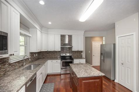 9338 Liberty Road Twinsburg OH 44087