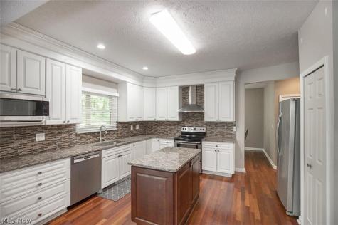 9338 Liberty Road Twinsburg OH 44087