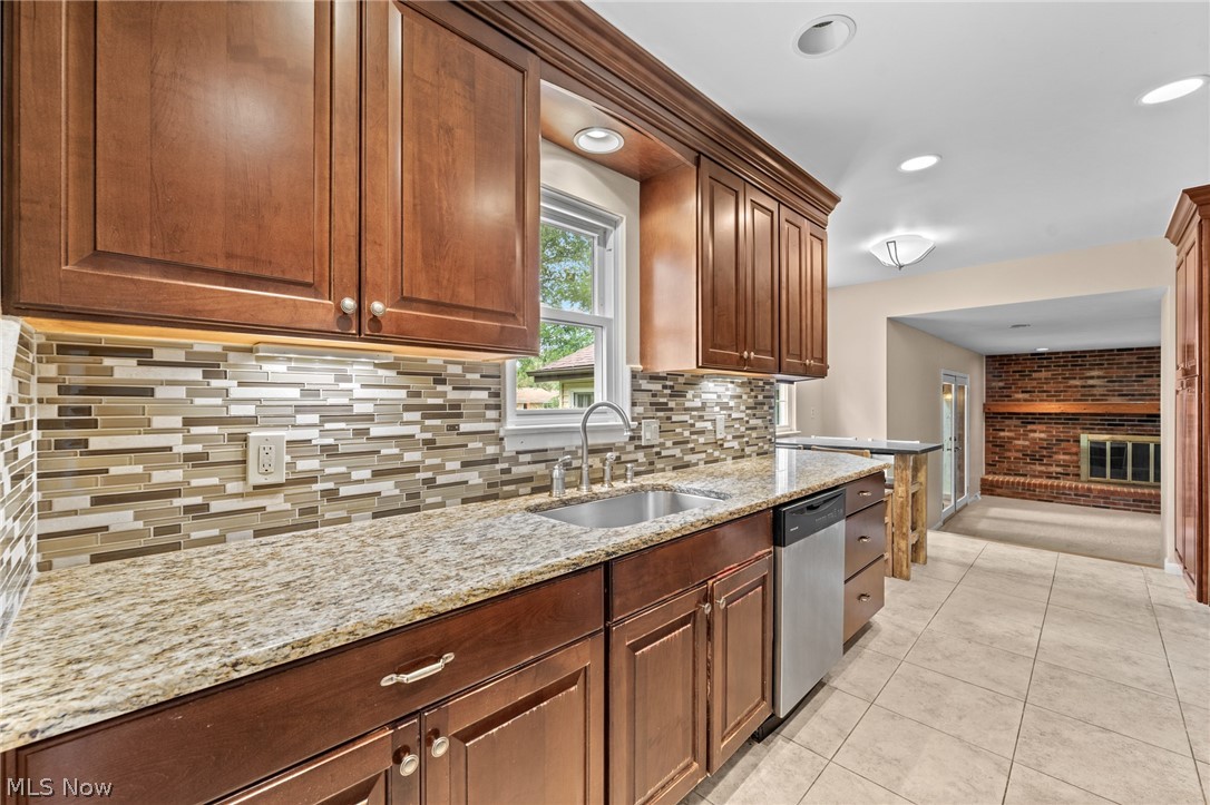 32955 Nimrod Street Solon OH 44139