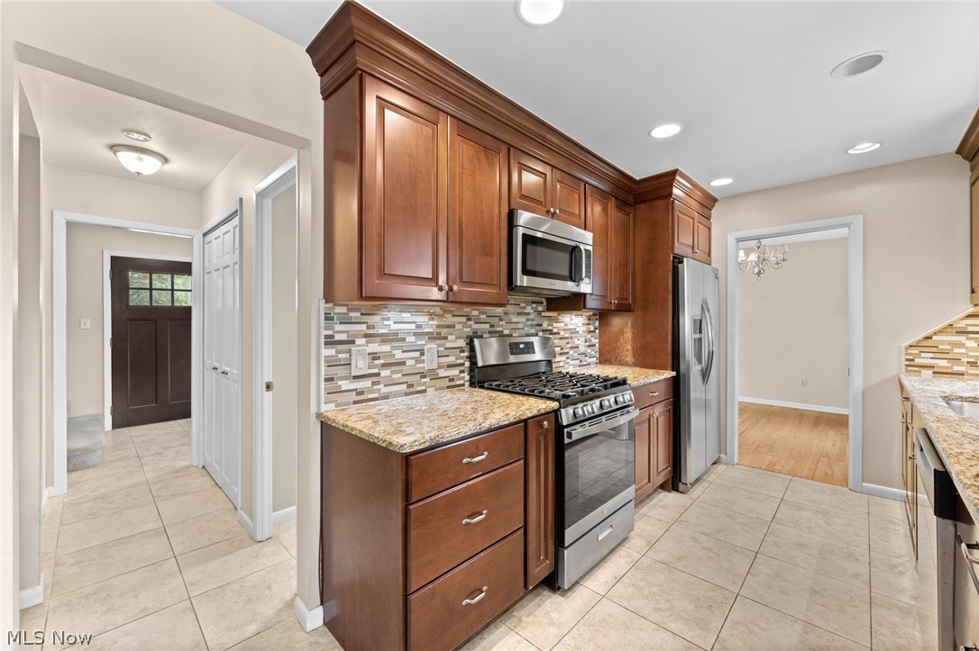 32955 Nimrod Street Solon OH 44139