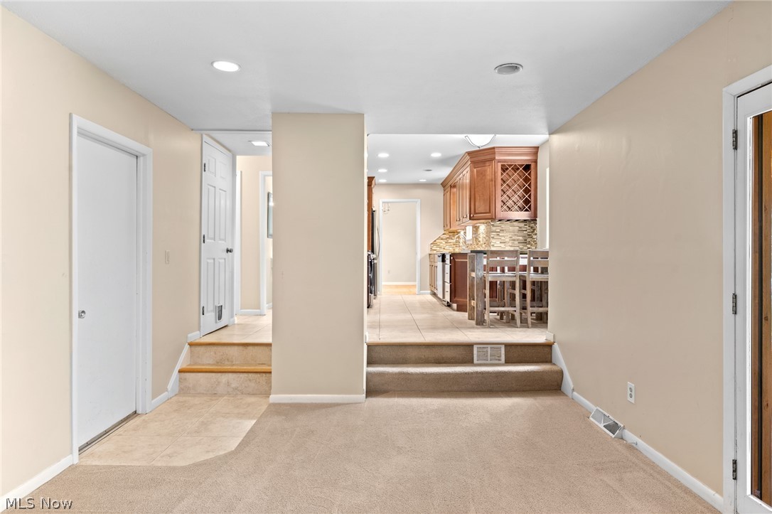 32955 Nimrod Street Solon OH 44139