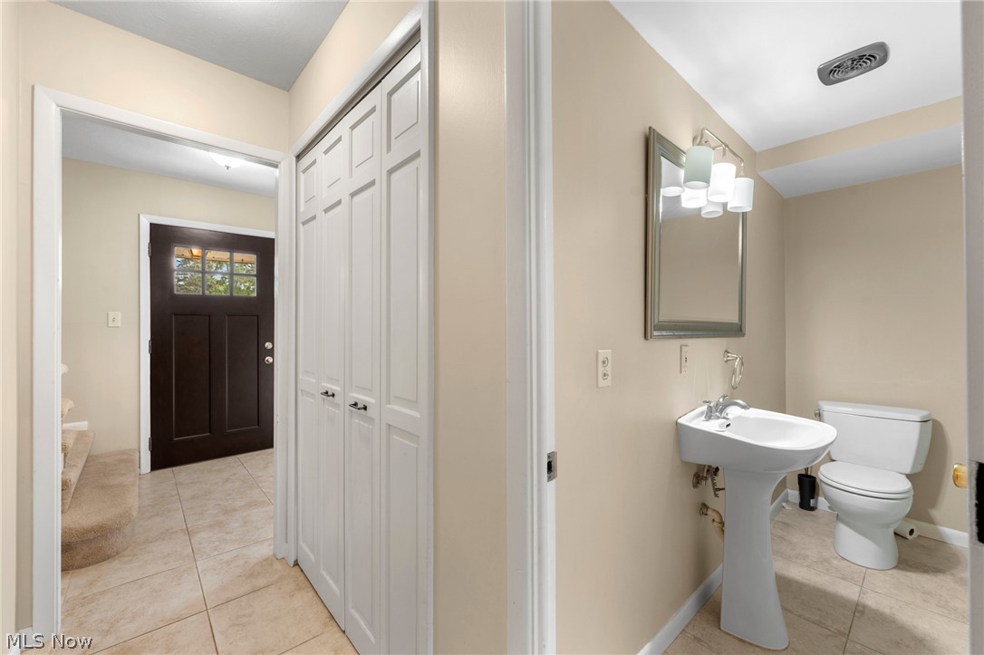 32955 Nimrod Street Solon OH 44139