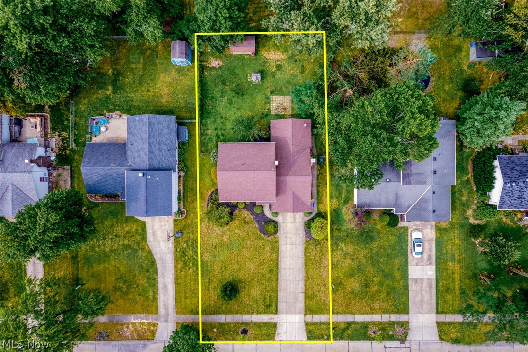 32955 Nimrod Street Solon OH 44139