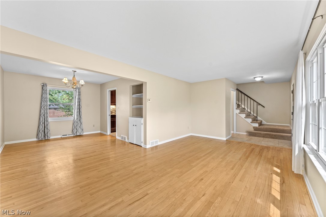 32955 Nimrod Street Solon OH 44139