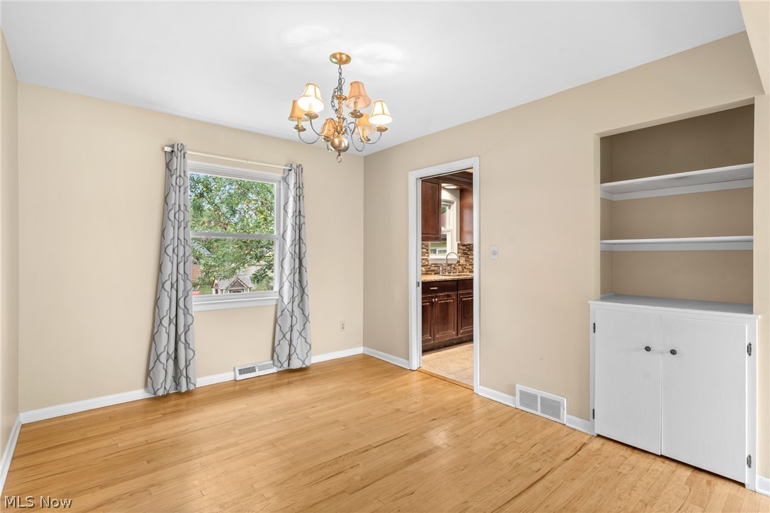 32955 Nimrod Street Solon OH 44139