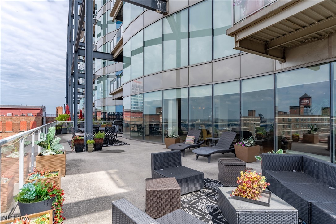 701 W Lakeside Avenue Cleveland OH 44113