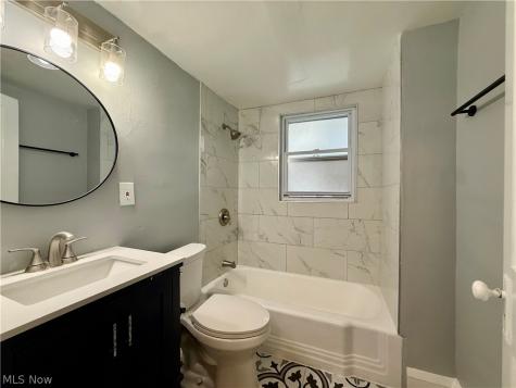 1307 Hathaway Avenue Lakewood OH 44107