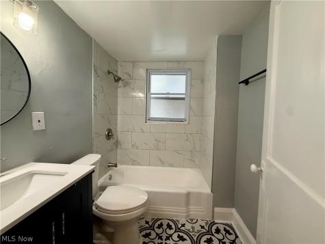 1307 Hathaway Avenue Lakewood OH 44107