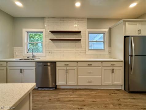 1307 Hathaway Avenue Lakewood OH 44107