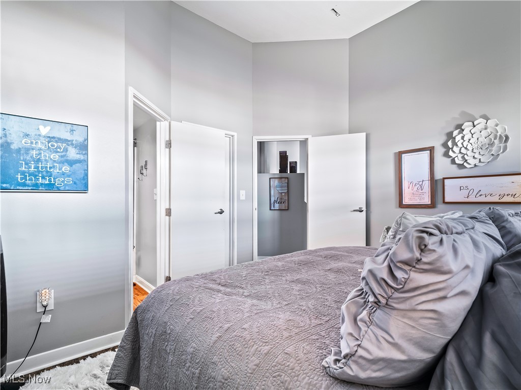 1133 W 9th Street Cleveland OH 44113