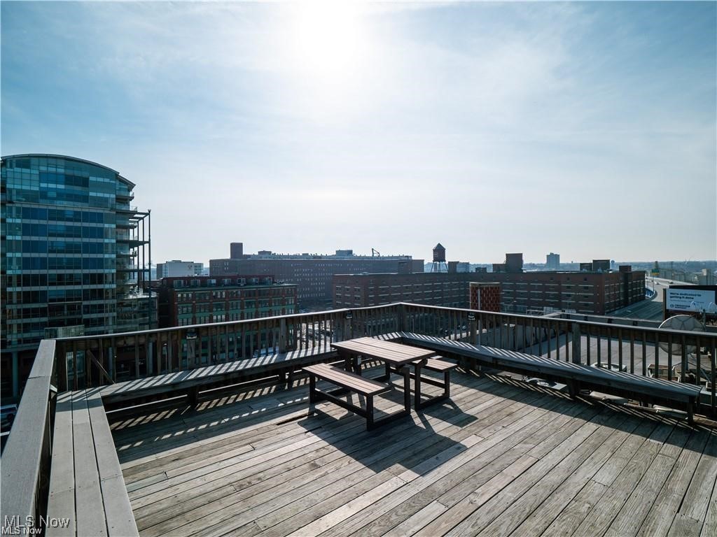 1133 W 9th Street Cleveland OH 44113