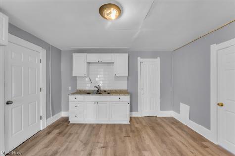 5011 Clark Avenue Cleveland OH 44102