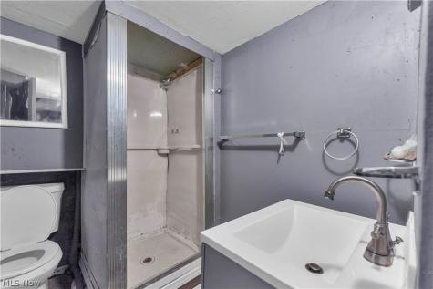 5011 Clark Avenue Cleveland OH 44102