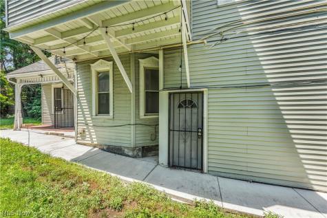 5011 Clark Avenue Cleveland OH 44102
